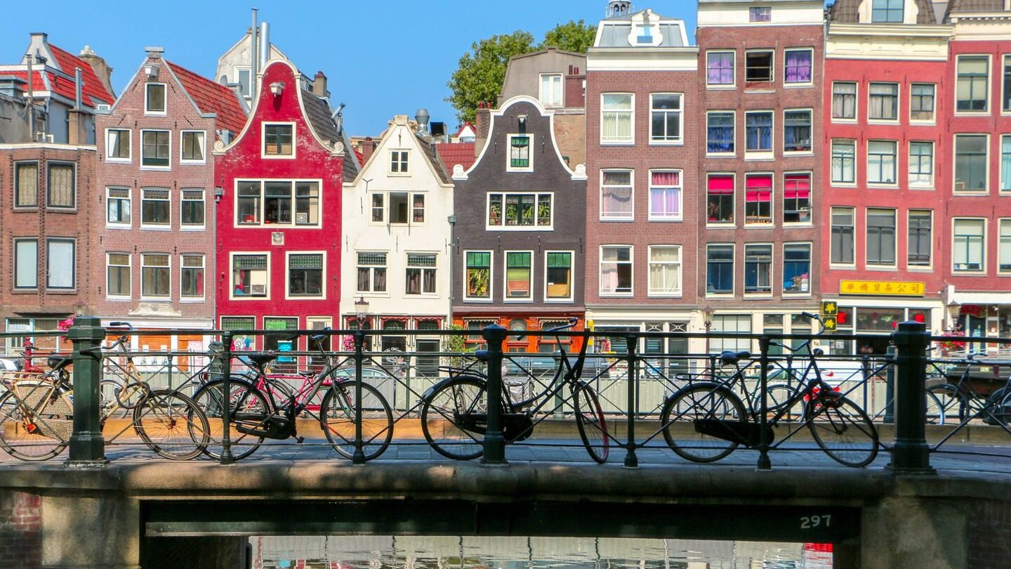 \"Amsterdam